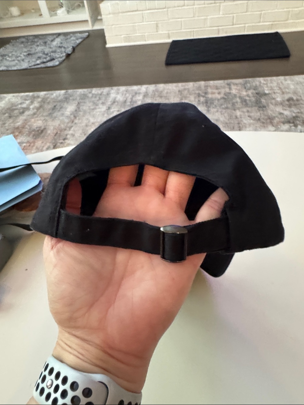 Classic Men's Black Baseball Cap - H&M - Picture 3 of 8